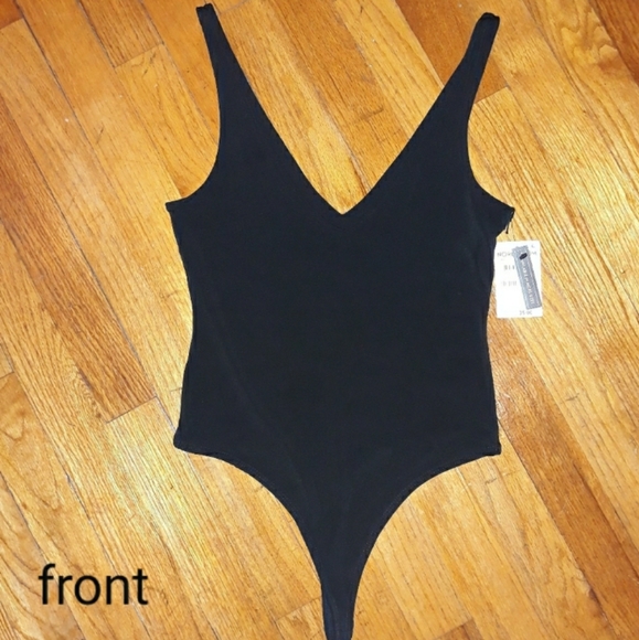 Leith V-neck Bodysuit - Picture 2 of 7
